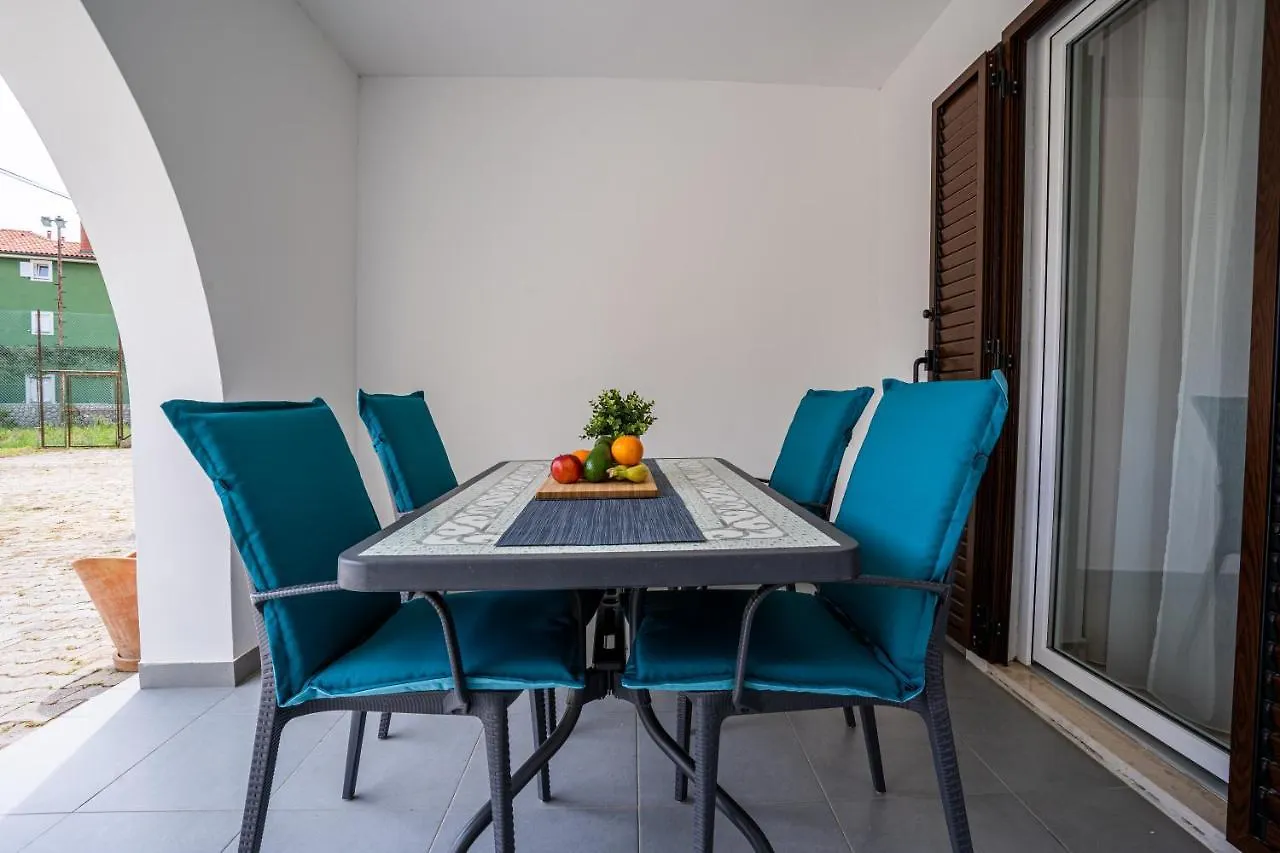 Apartments Dolac Nerezine